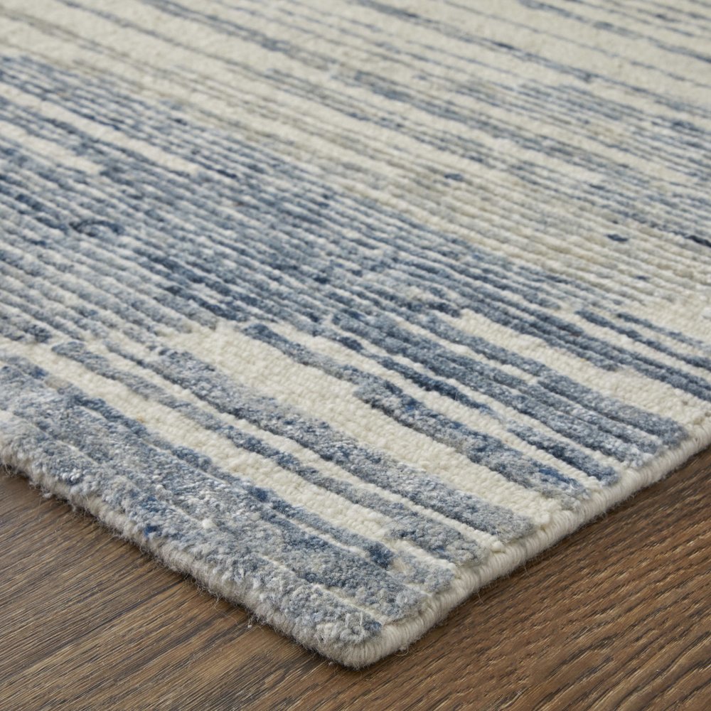 Brighton Modern Abstract, Ivory/Blue/Silver, 2' x 3' Accent Rug. Picture 4