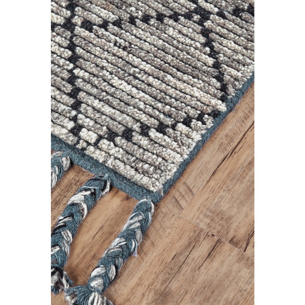 Twain Transitional Diamond, Taupe/Blue/White, 5'-6" x 8'-6" Area Rug. Picture 3