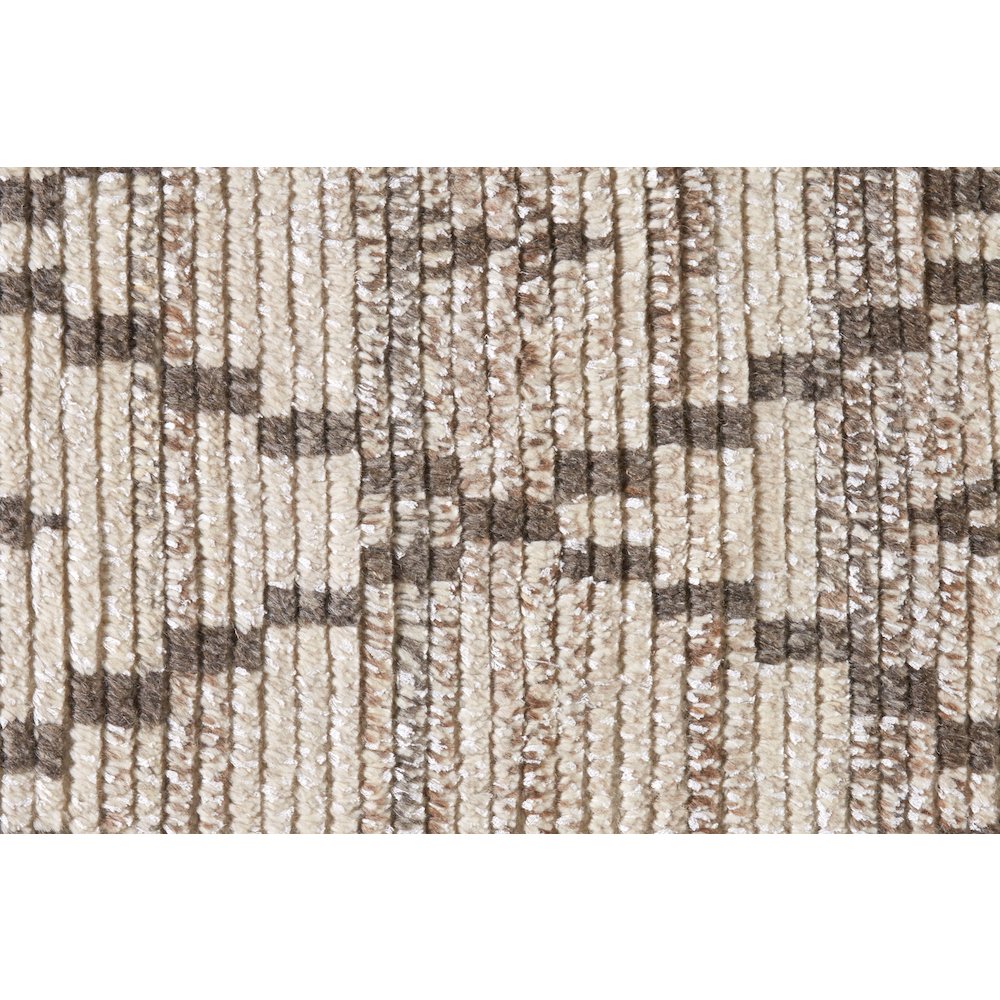 Twain Transitional Diamond, Ivory/Gray/Taupe, 8'-6" x 11'-6" Area Rug. Picture 4