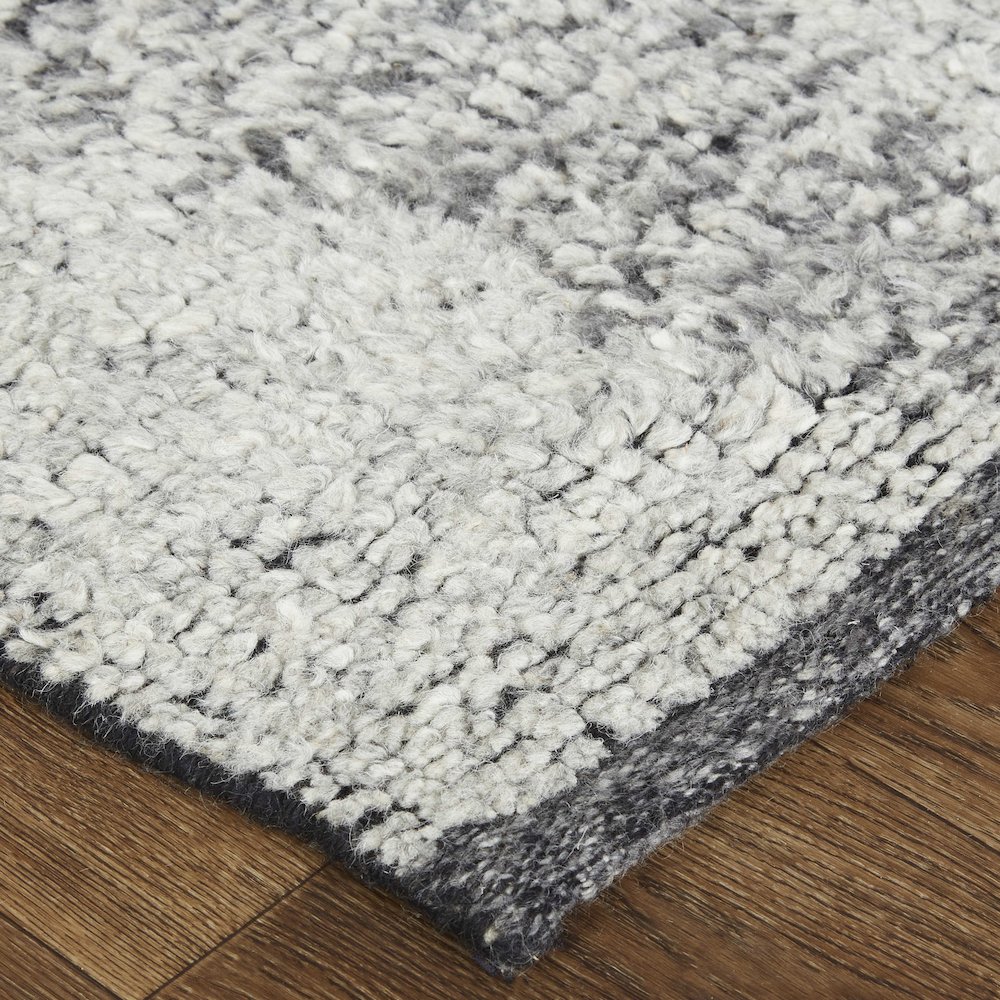 Alford Modern Geometric, Ivory/Gray/Taupe, 2' x 3' Accent Rug. Picture 3