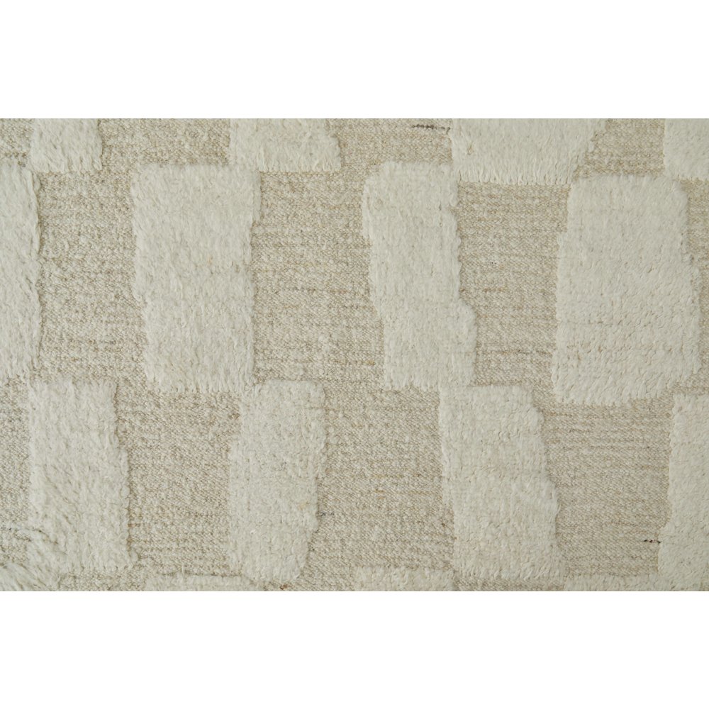 Ashby Transitional Geometric, Ivory, 2' x 3' Accent Rug. Picture 6