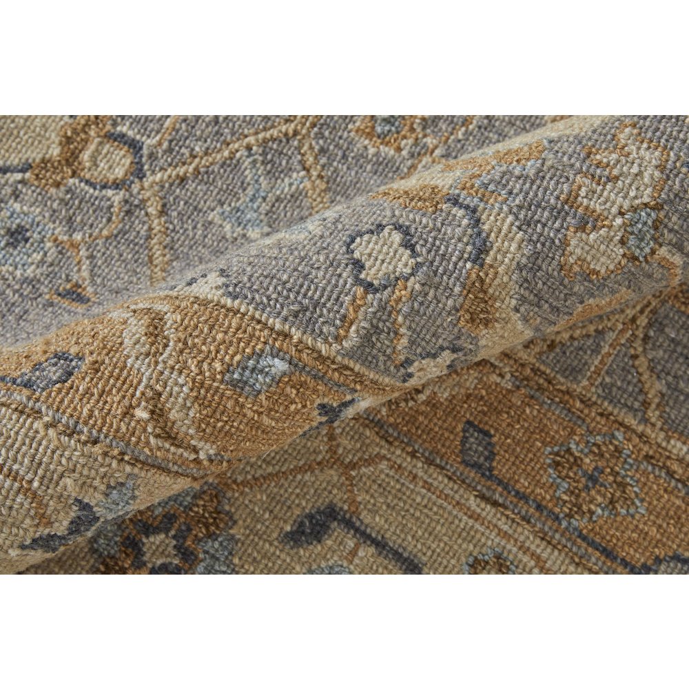 Corbitt Traditional Oriental, Gray/Gold, 2' x 3' Accent Rug. Picture 5