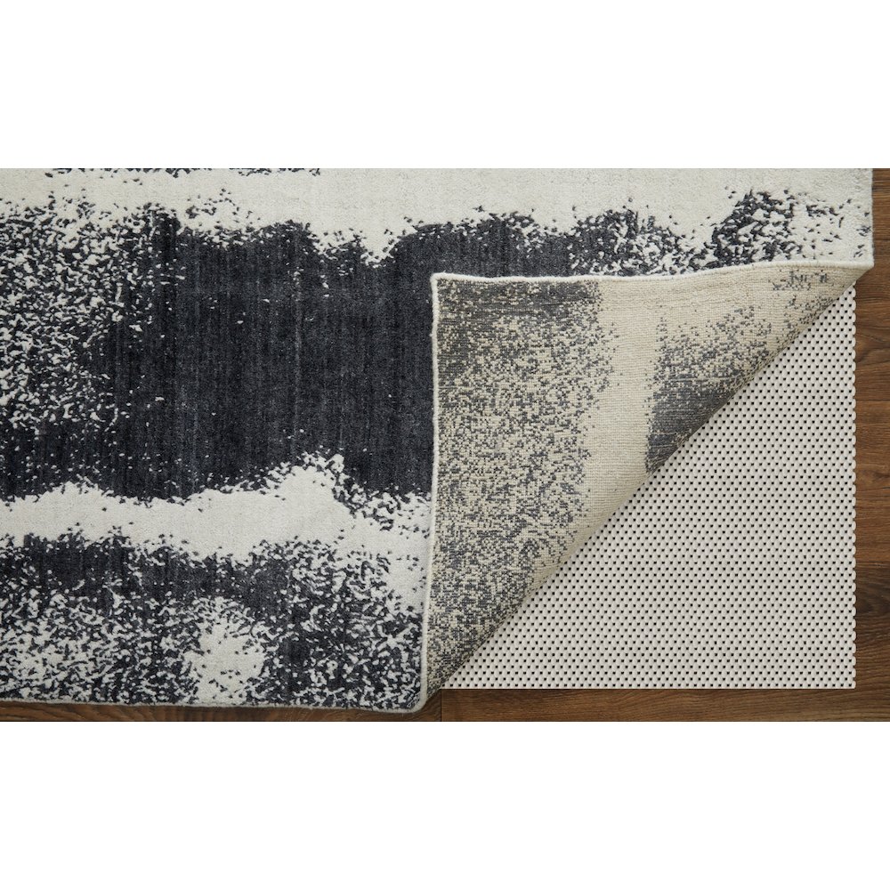 Coda Modern Abstract, Black/White, 2' x 3' Accent Rug. Picture 4