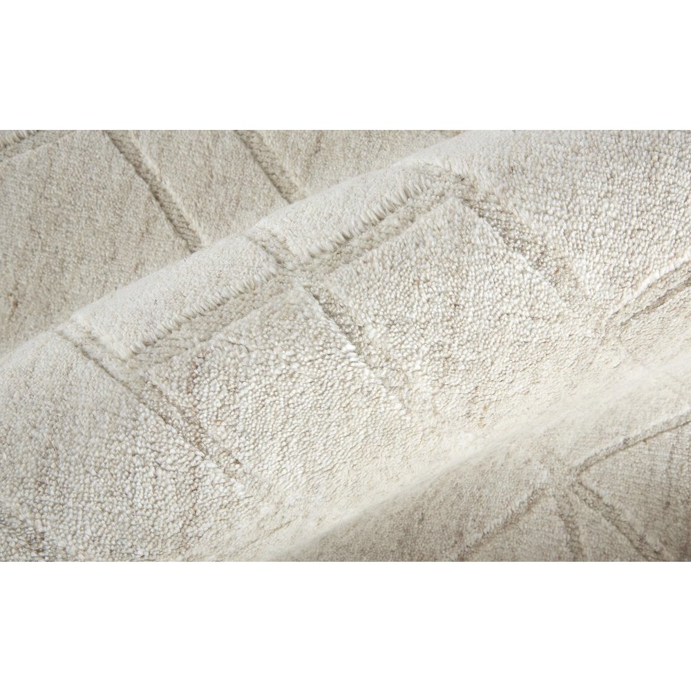 Redford Transitional Solid, Ivory/Gray, 2' x 3' Accent Rug. Picture 5