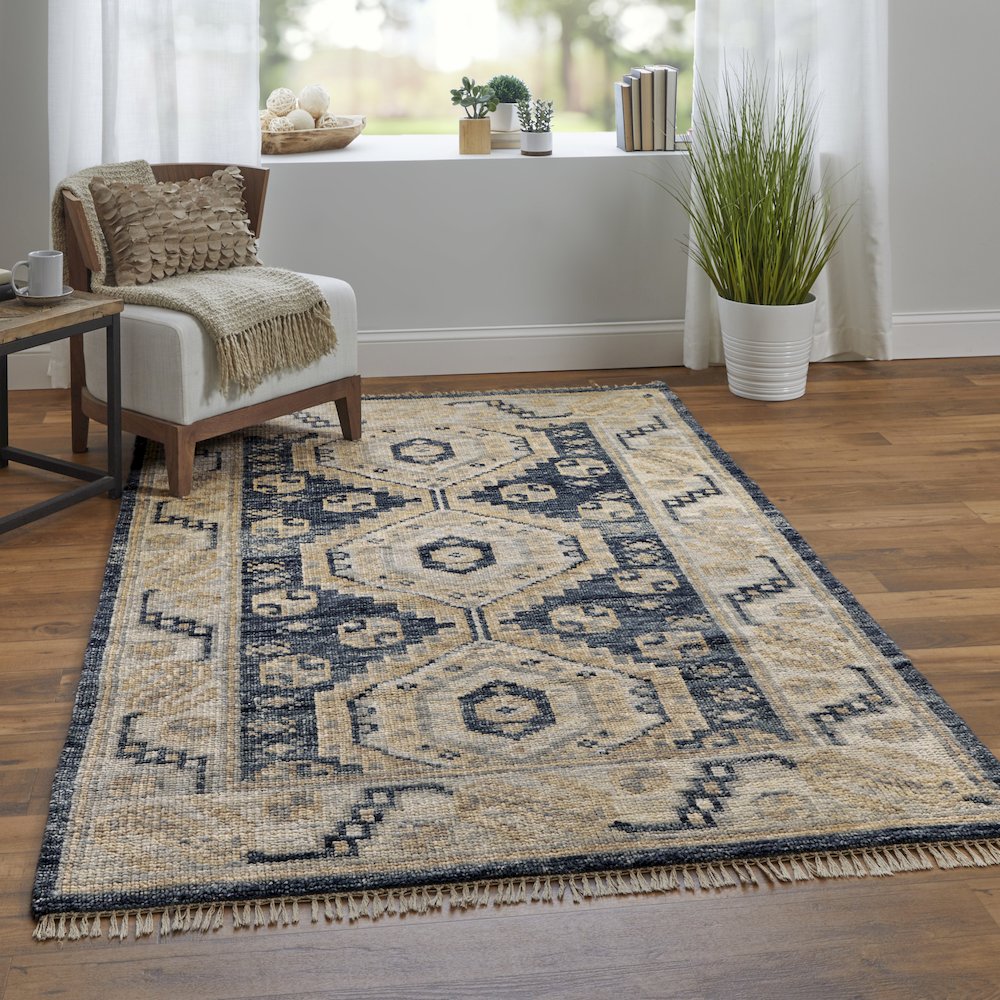 Fillmore Traditional Diamond, Blue/Ivory, 2' x 3' Accent Rug. Picture 2