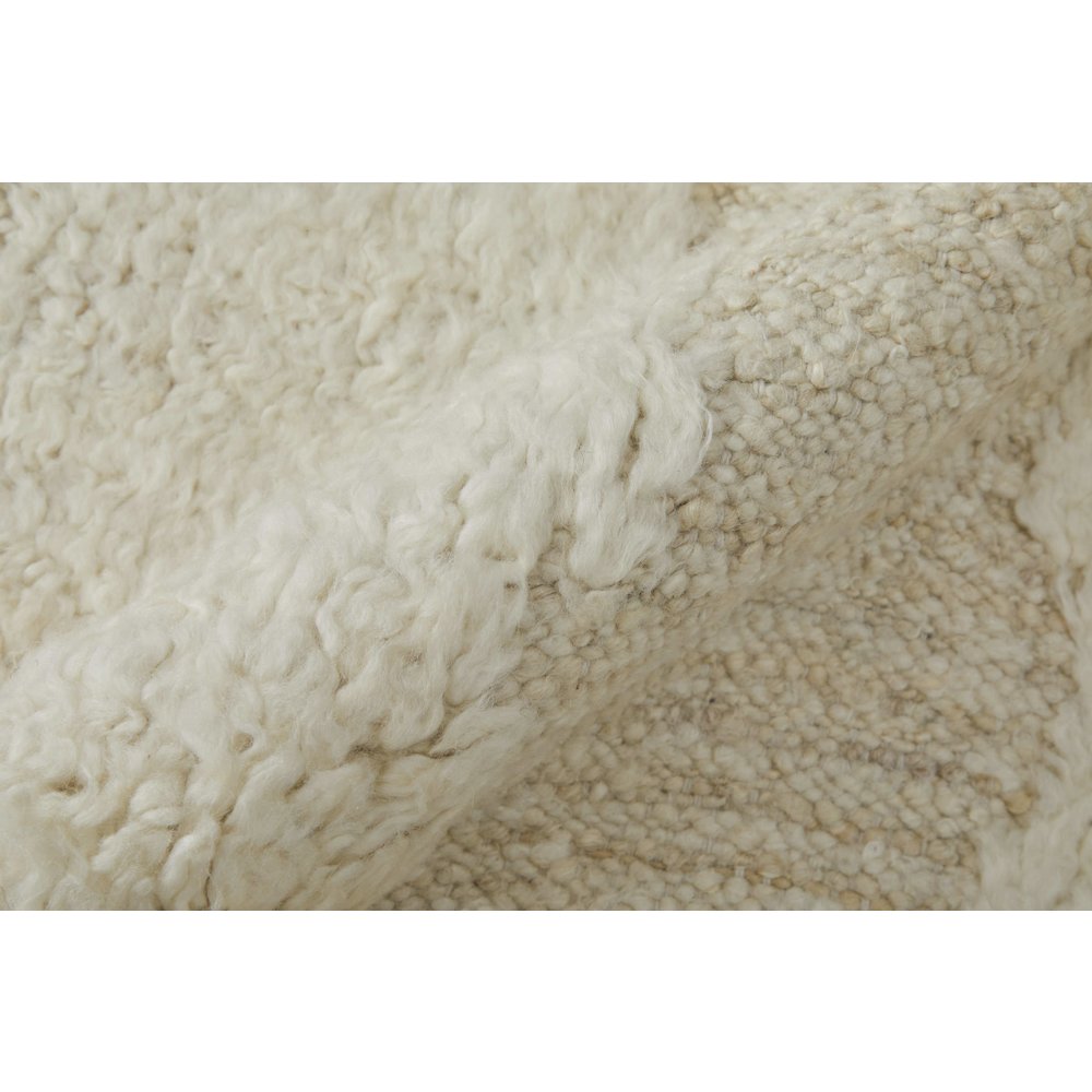 Ashby Transitional Geometric, Ivory, 2' x 3' Accent Rug. Picture 5