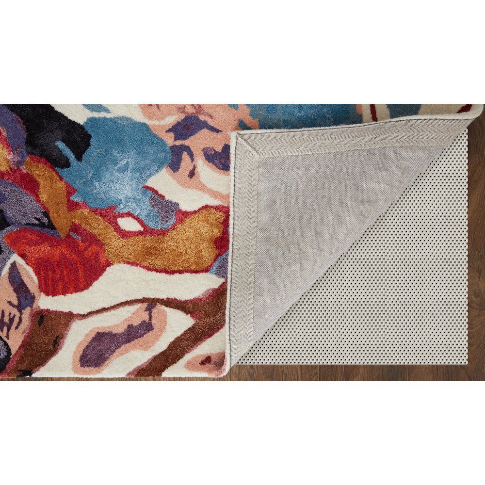 Transitional Floral & Botanical, Red/Blue/Purple, 3'-6" x 5'-6" Accent Rug. Picture 4