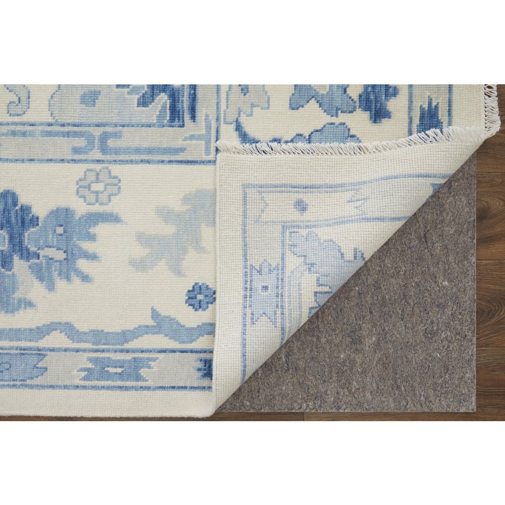 Karina Transitional Floral & Botanical, Ivory/Blue, 2' x 3' Accent Rug. Picture 4