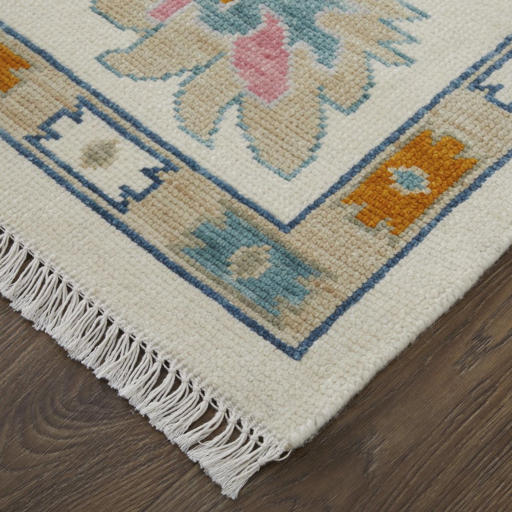 Karina Transitional Floral & Botanical, Ivory/Blue/Pink, 2' x 3' Accent Rug. Picture 2