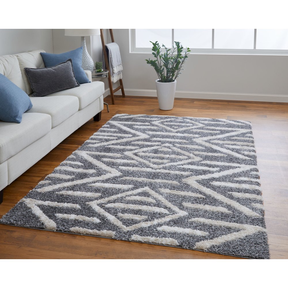 Mynka Transitional Diamond, Gray/Ivory, 5' x 8' Area Rug. Picture 2