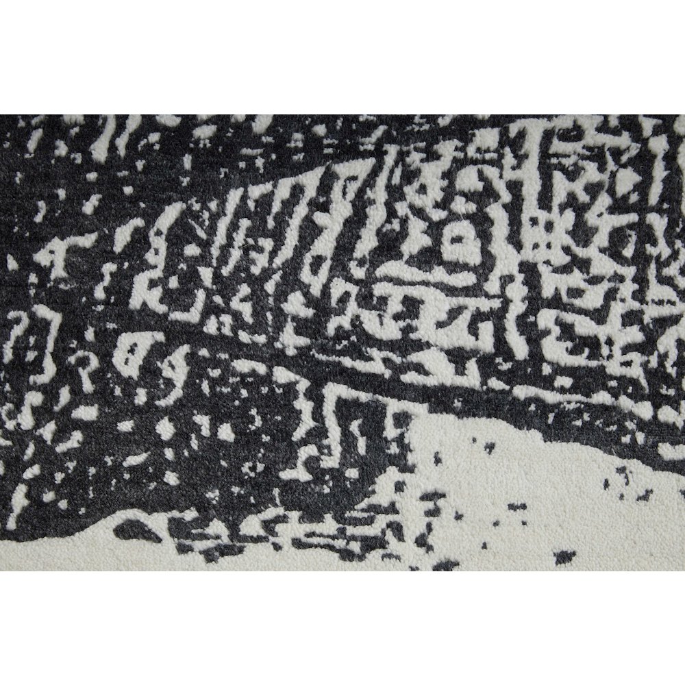 Coda Modern Abstract, Black/White, 3'-6" x 5'-6" Accent Rug. Picture 6