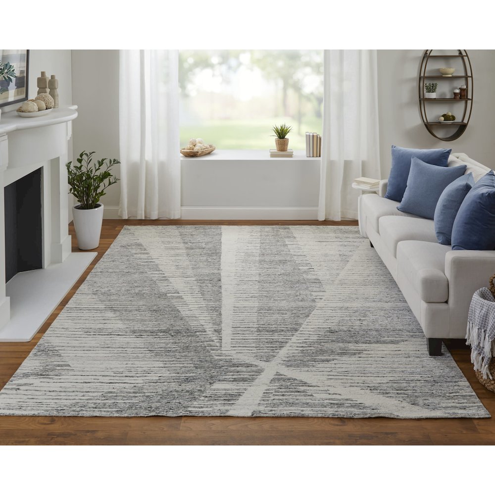 Brighton Modern Abstract, Ivory/Gray, 9'-6" x 13'-6" Area Rug. Picture 2