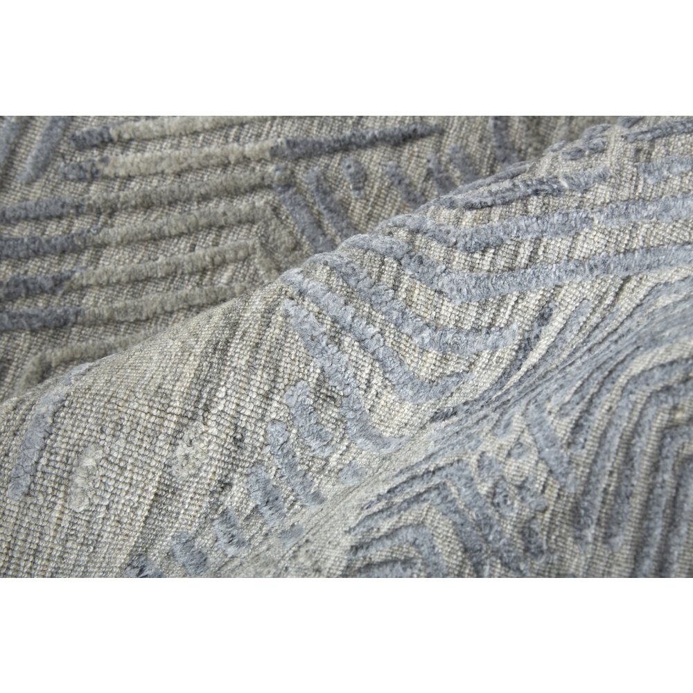 Elias Modern Abstract, Gray/Blue, 3'-6" x 5'-6" Accent Rug. Picture 5