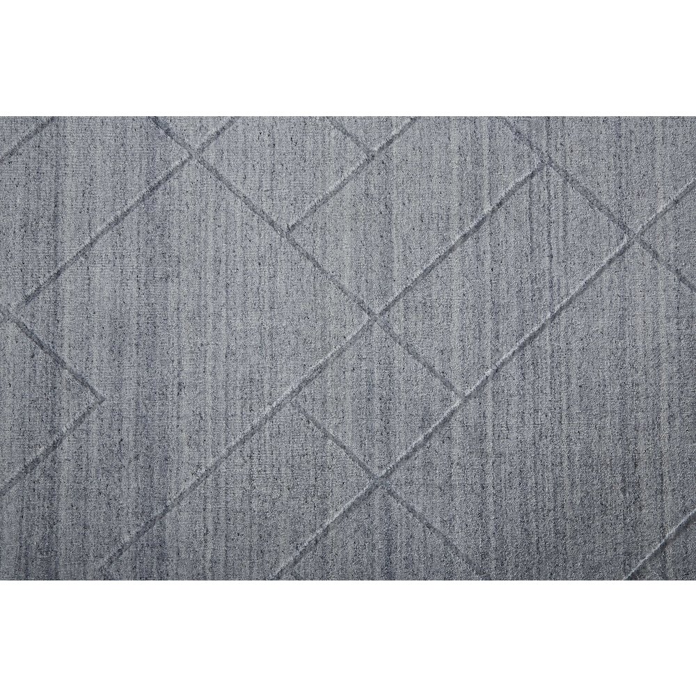 Redford Transitional Solid, Gray/Silver, 3'-6" x 5'-6" Accent Rug. Picture 6
