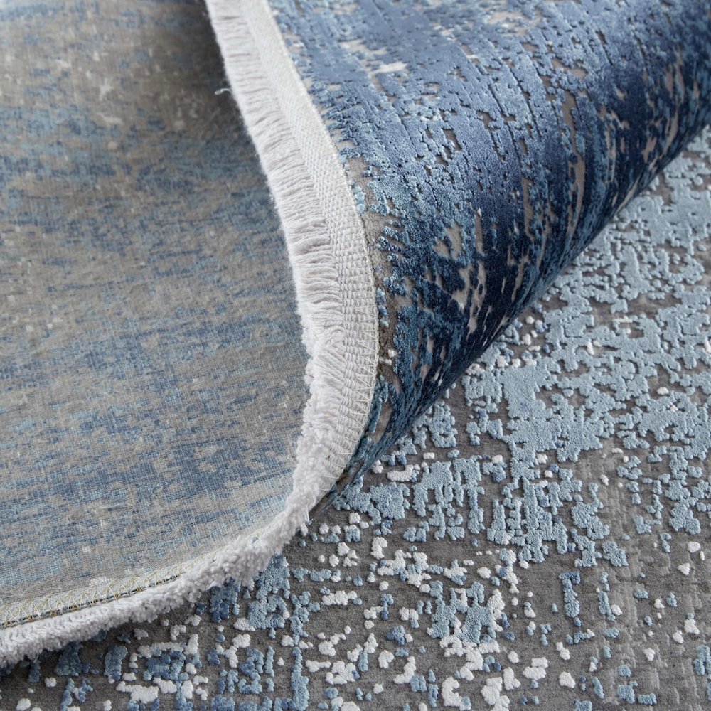 Cadiz Modern Abstract, Blue/Gray/Silver, 2'-2" x 3'-2" Accent Rug. Picture 6