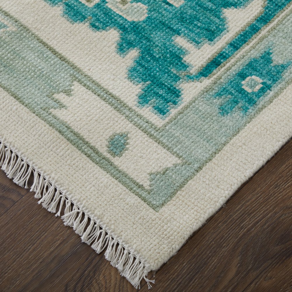 Karina Transitional Floral & Botanical, Green/Ivory, 7'-9" x 9'-9" Area Rug. Picture 2