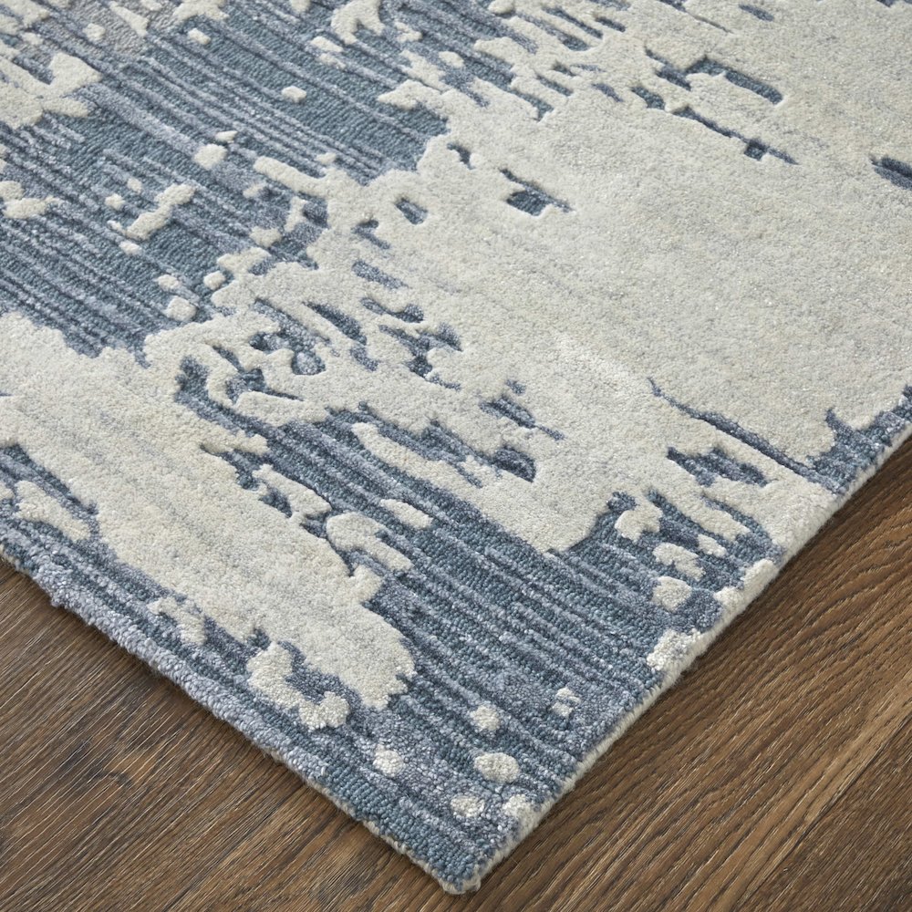Zarah Modern Abstract, Blue/Ivory, 3'-6" x 5'-6" Accent Rug. Picture 3