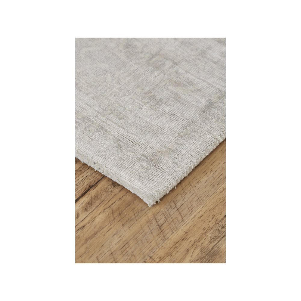 Nadia Distressed Damask Rug, Silver Birch/Light Gray, 5ft x 8ft Area Rug, 6678573FSLV000E10. Picture 3