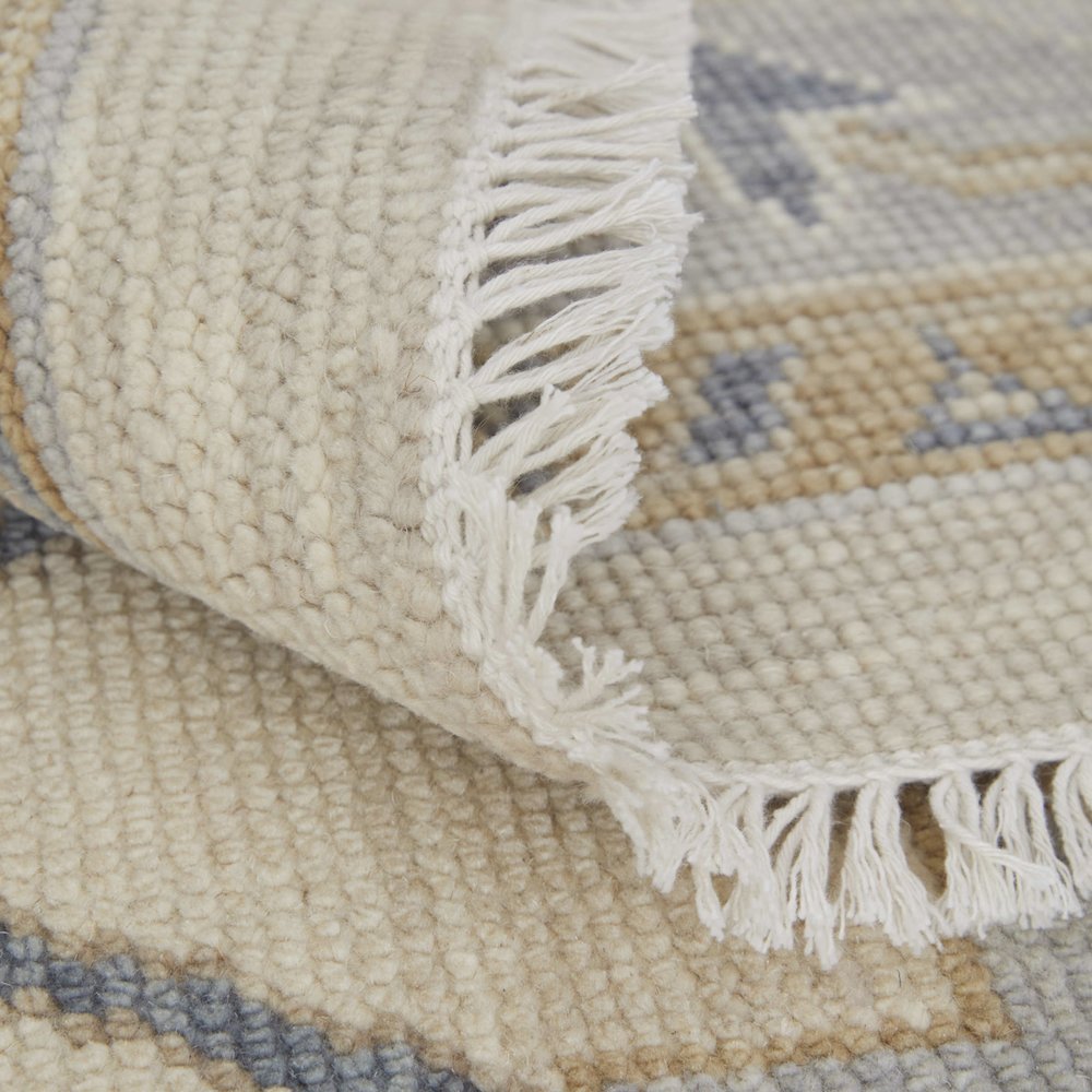 Karina Transitional Floral & Botanical, Ivory/Blue/Tan, 2' x 3' Accent Rug. Picture 7