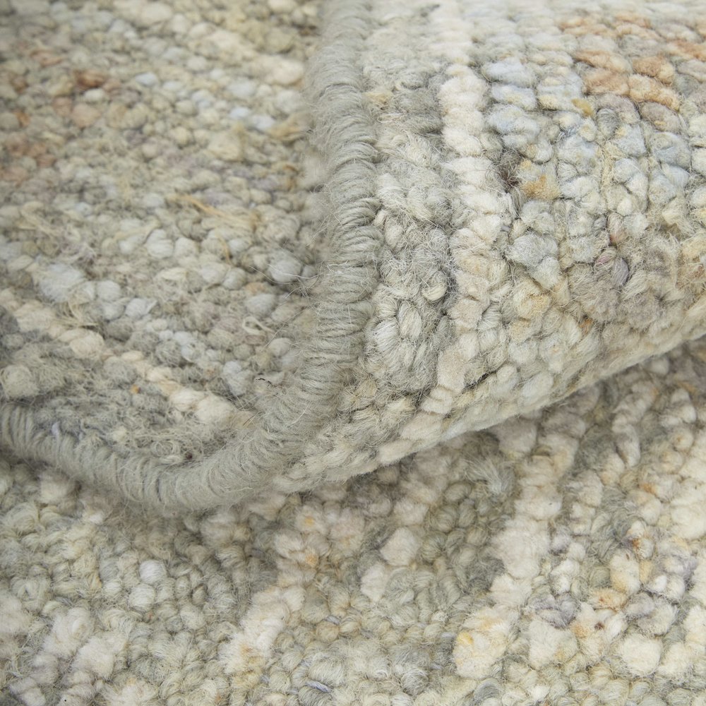 Transitional Floral & Botanical, Gray/Green/Blue, 3'-6" x 5'-6" Accent Rug. Picture 7