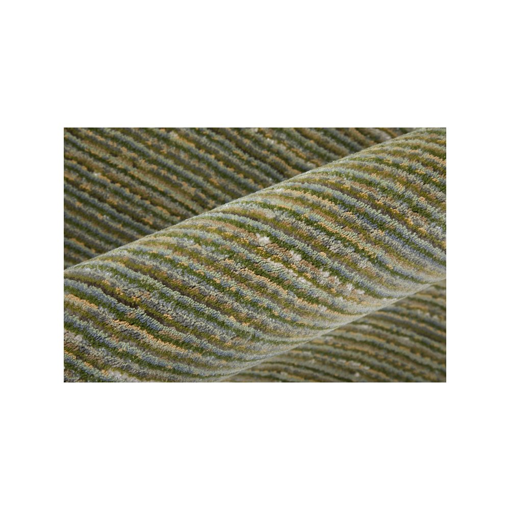 Deja Modern Solid, Green/Tan, 9'-0" x 12'-8" Area Rug. Picture 4