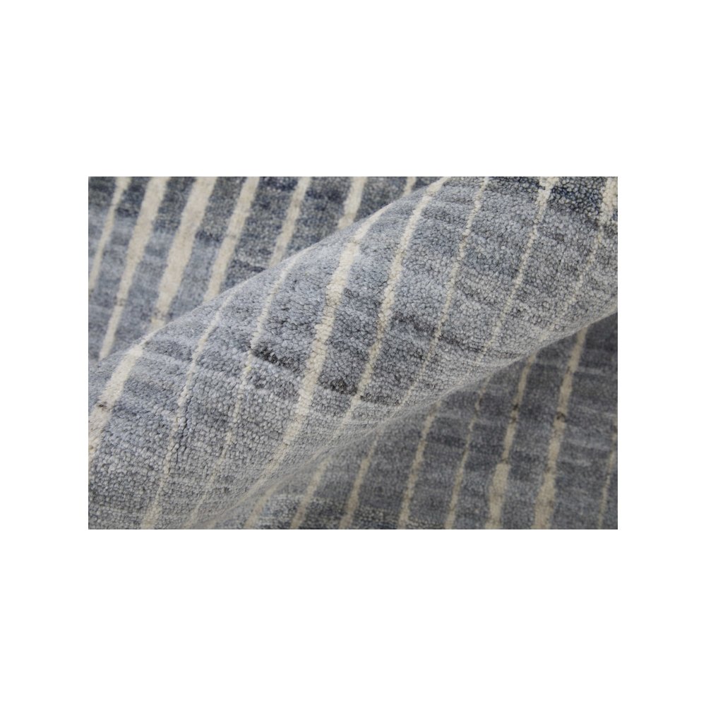 Eastfield Modern Abstract, Blue/Ivory/Gray, 2' x 3' Accent Rug. Picture 5