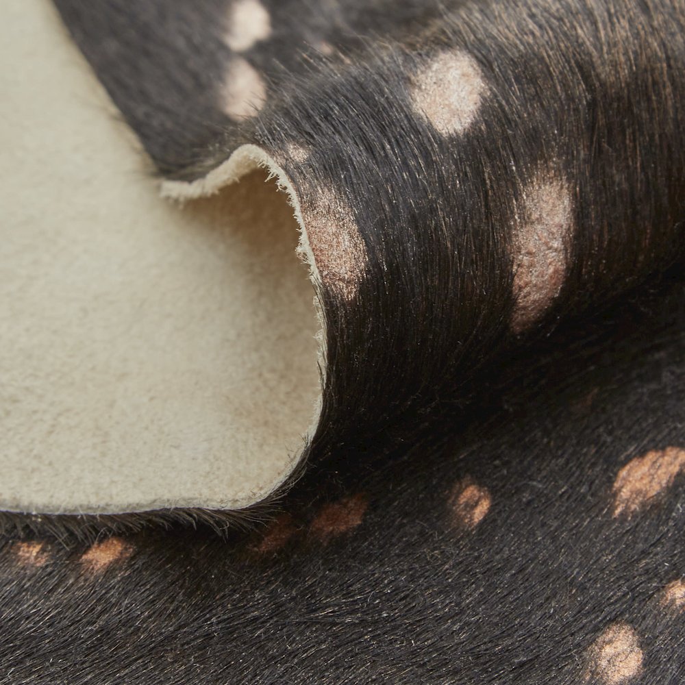 Ellyse Transitional Animal Print, Brown, Large Shaped Rug. Picture 7