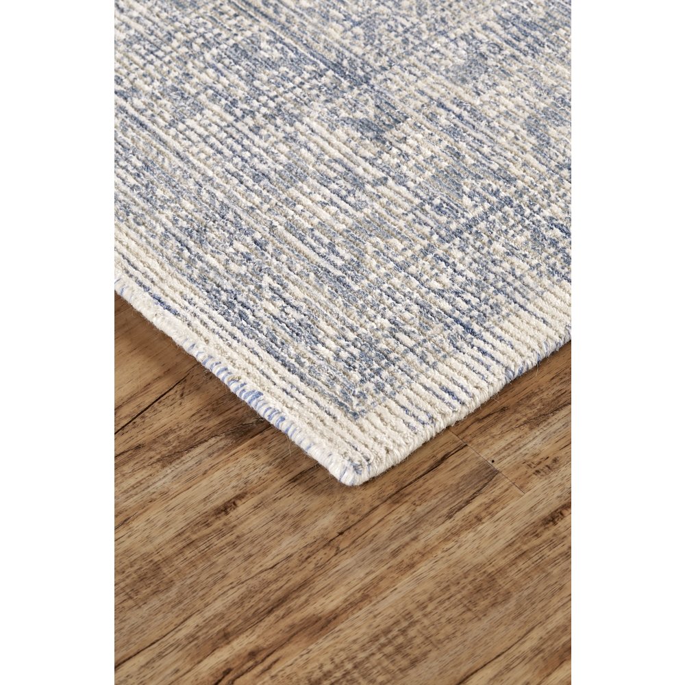 Reagan Transitional Bordered, Blue/Ivory, 2' x 3' Accent Rug. Picture 2