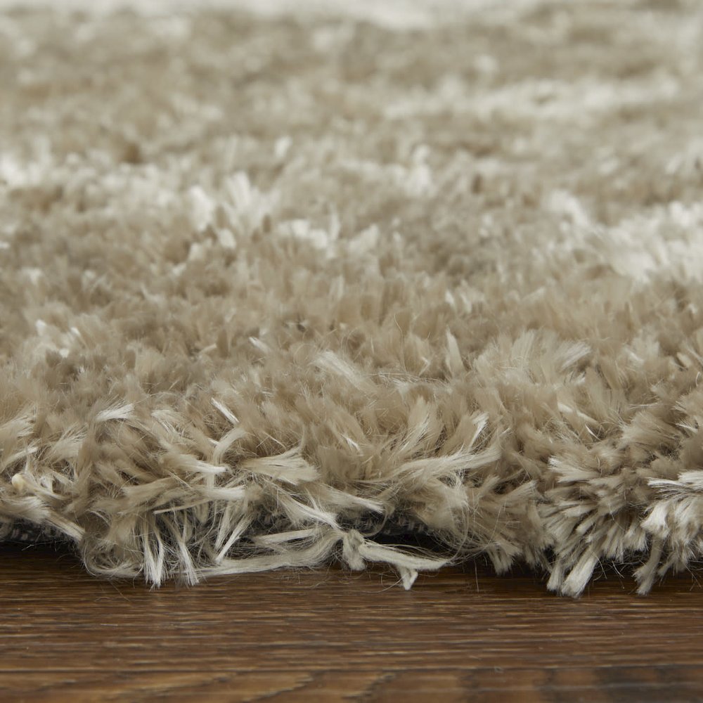 Blunham Lustrous Shimmering Shag Rug, Goloden Bronze, 7ft x 10ft Area Rug, 7494116FTPE000F07. Picture 8