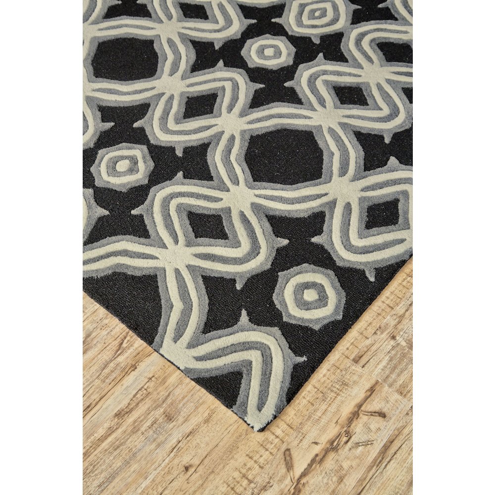 Ella Transitional Abstract, Black/Ivory/Gray, 5' x 8' Area Rug. Picture 3