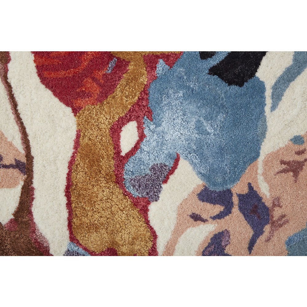 Transitional Floral & Botanical, Red/Blue/Purple, 3'-6" x 5'-6" Accent Rug. Picture 6