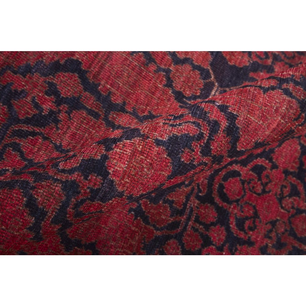 Voss Transitional Trellis & Lattice, Red/Black, 10'-6" x 14' Area Rug. Picture 5