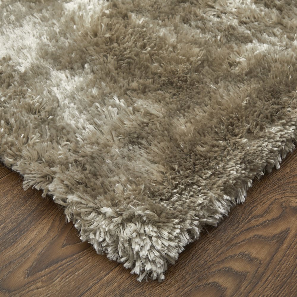 Blunham Lustrous Shimmering Shag Rug, Goloden Bronze, 7ft x 10ft Area Rug, 7494116FTPE000F07. Picture 3