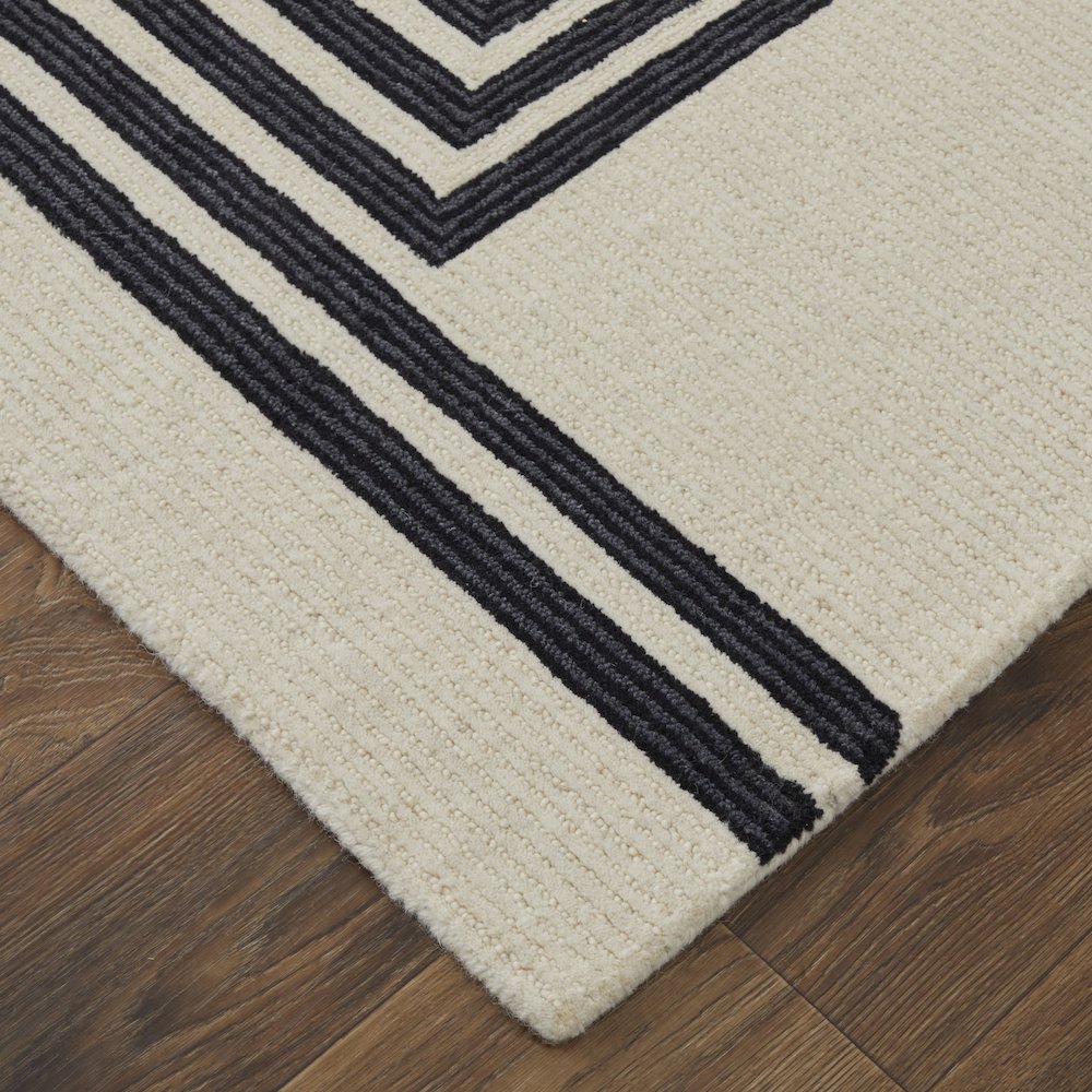 Maguire Transitional Abstract, Gray/Ivory/Black, 2' x 3' Accent Rug. Picture 3
