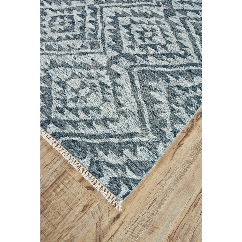 Nizhoni Transitional Southwestern, Gray/Blue/Ivory, 2' x 3' Accent Rug. Picture 3