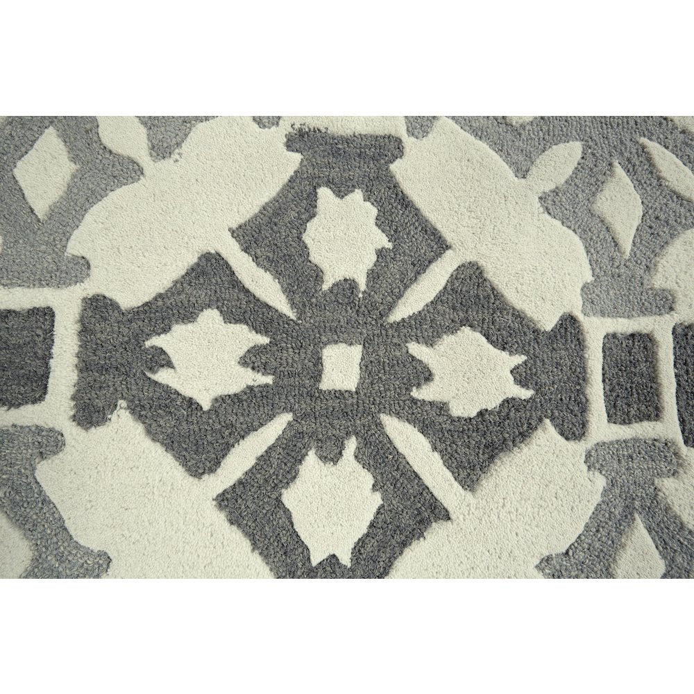 Ella Transitional Geometric, Gray/Ivory, 5' x 8' Area Rug. Picture 4