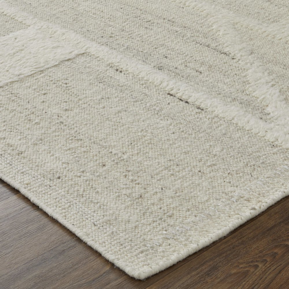 Ashby Transitional Geometric, Tan/Ivory, 3'-6" x 5'-6" Accent Rug. Picture 3
