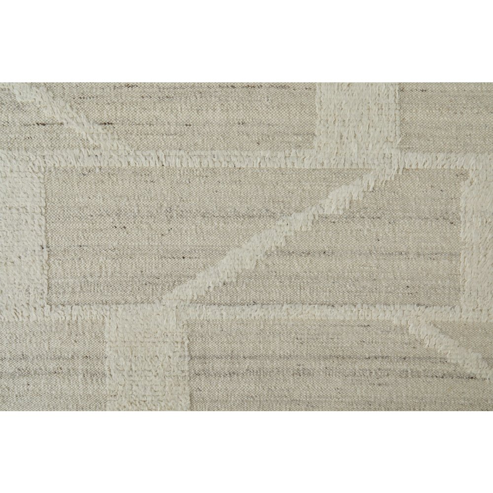 Ashby Transitional Geometric, Tan/Ivory, 3'-6" x 5'-6" Accent Rug. Picture 6