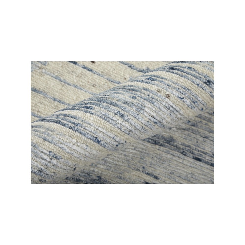 Brighton Modern Abstract, Ivory/Blue/Silver, 4' x 6' Accent Rug. Picture 6