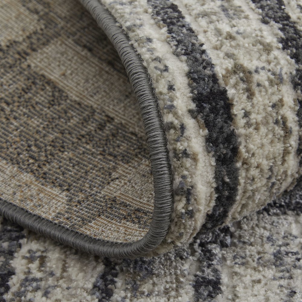 Kano Transitional Geometric, Gray/Black/Ivory, 4'-3" x 6'-3" Accent Rug. Picture 7