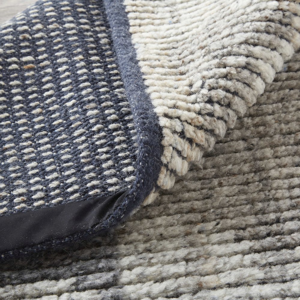 Alford Modern Abstract, Gray/Silver, 5'-6" x 8'-6" Area Rug. Picture 7