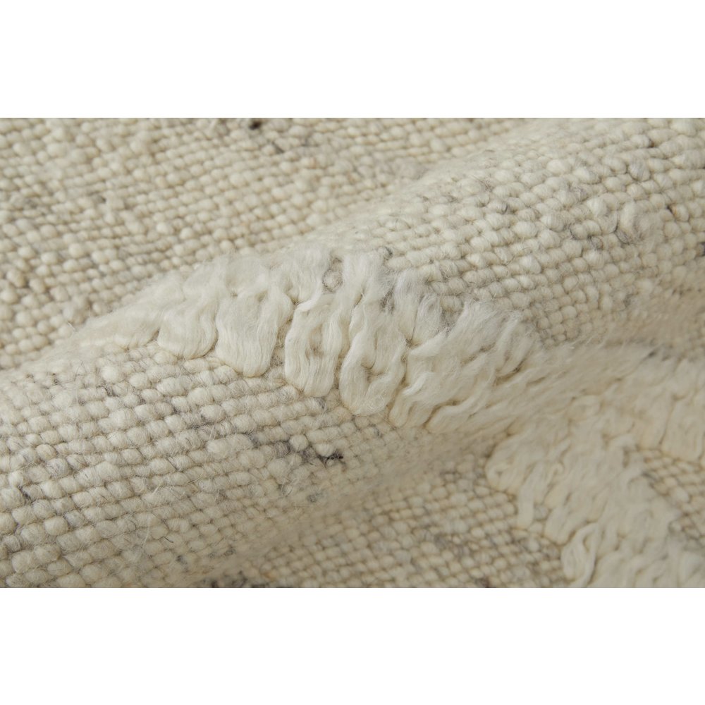 Ashby Transitional Geometric, Tan/Ivory, 3'-6" x 5'-6" Accent Rug. Picture 5