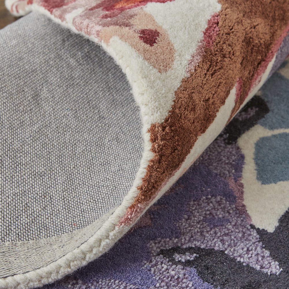 Transitional Floral & Botanical, Red/Blue/Purple, 3'-6" x 5'-6" Accent Rug. Picture 7