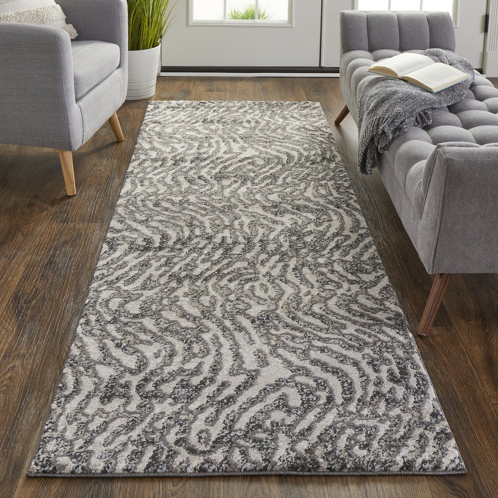 Vancouver Modern Abstract, Gray/Taupe/Ivory, 2'-10" x 7'-10" Runner. Picture 2