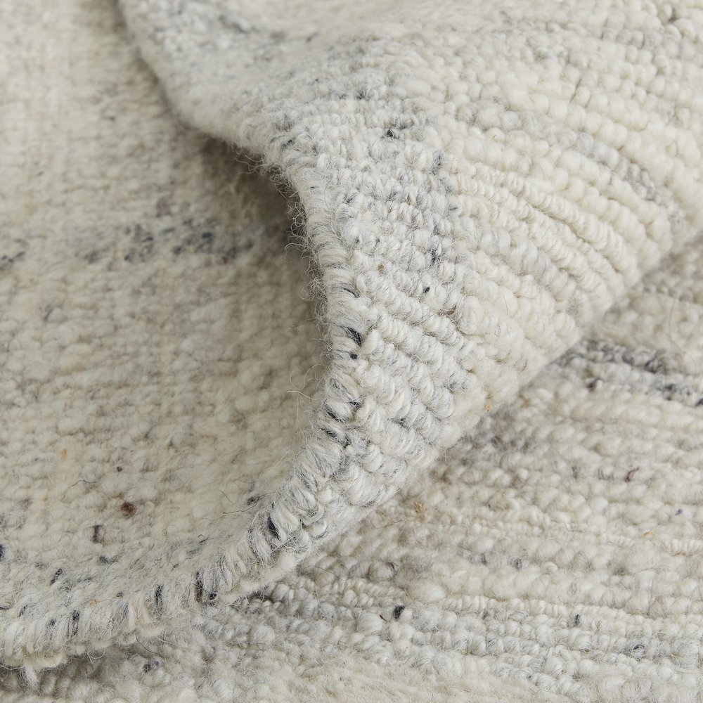 Navaro Modern Distressed, Ivory/Gray/Blue, 5'-6" x 8'-6" Area Rug. Picture 7
