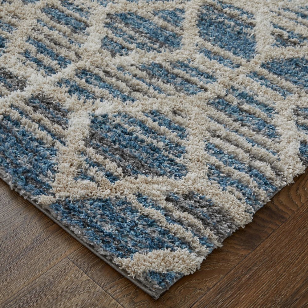 Mynka Transitional Diamond, Blue/Ivory, 2'-6" x 8' Runner. Picture 3