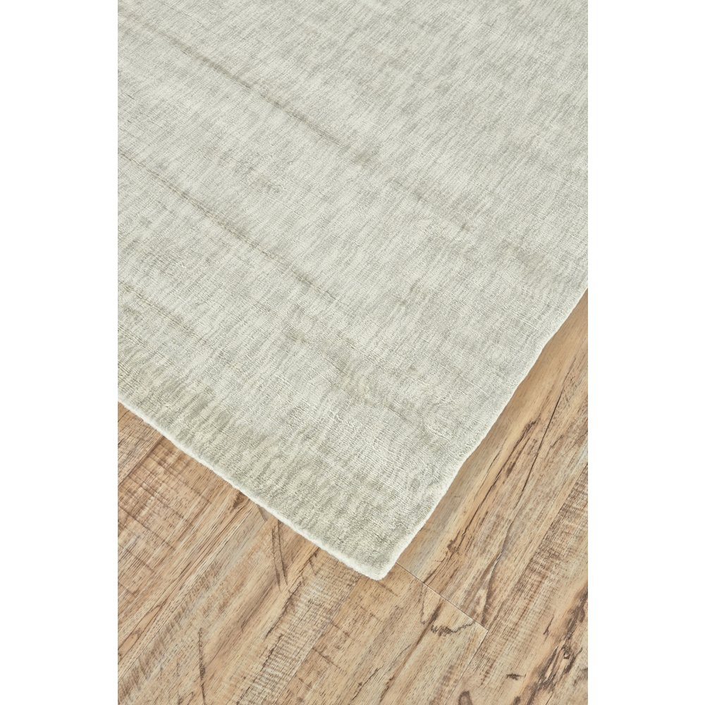 Marlowe Modern Chevron, Ivory/Silver, 2'-6" x 8' Runner. Picture 2