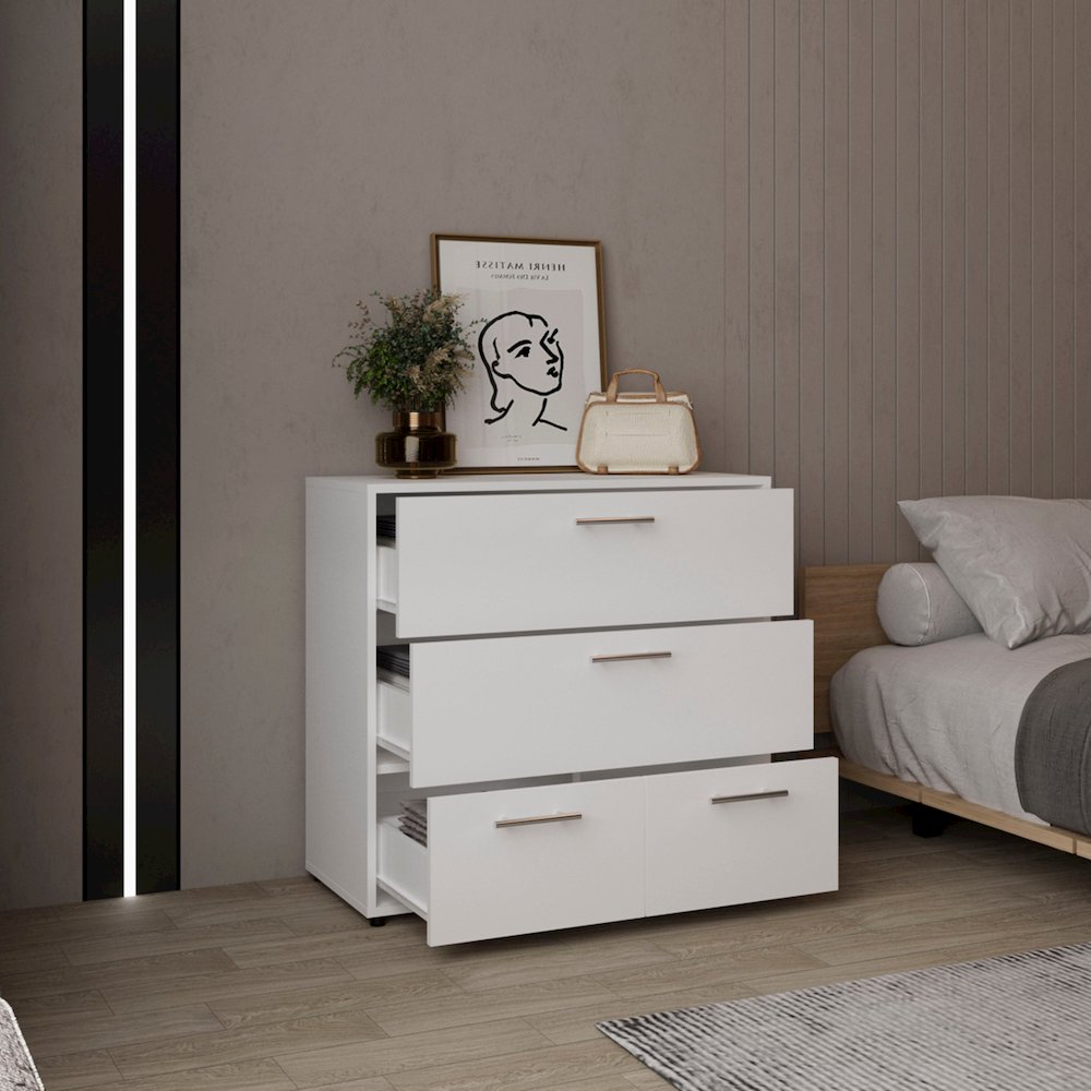 Goshen Dresser, 4 Drawers, 4 Legs, White. Picture 5