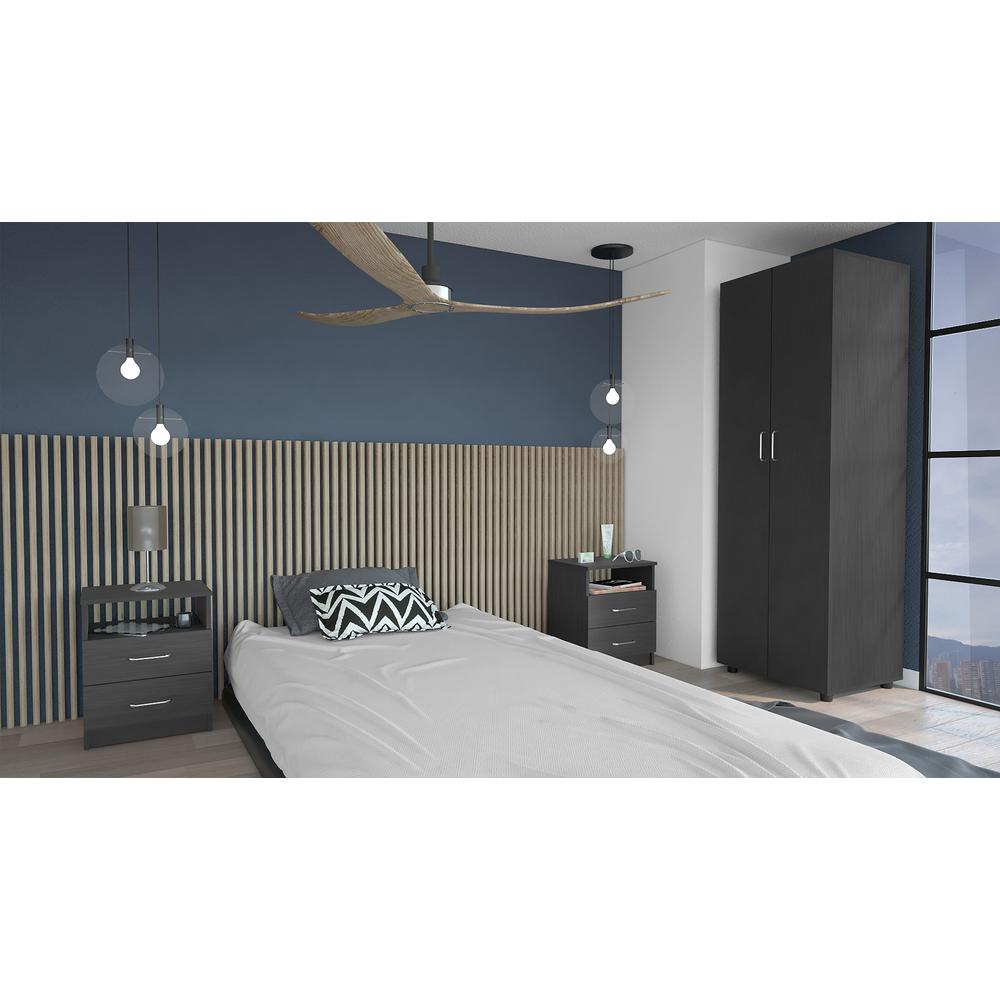 Louise 3 Piece Bedroom Set. Picture 5