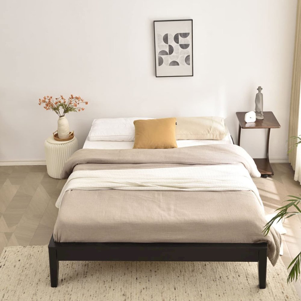 Stella Solid Pine Wood Platform Bed Frame. Picture 2